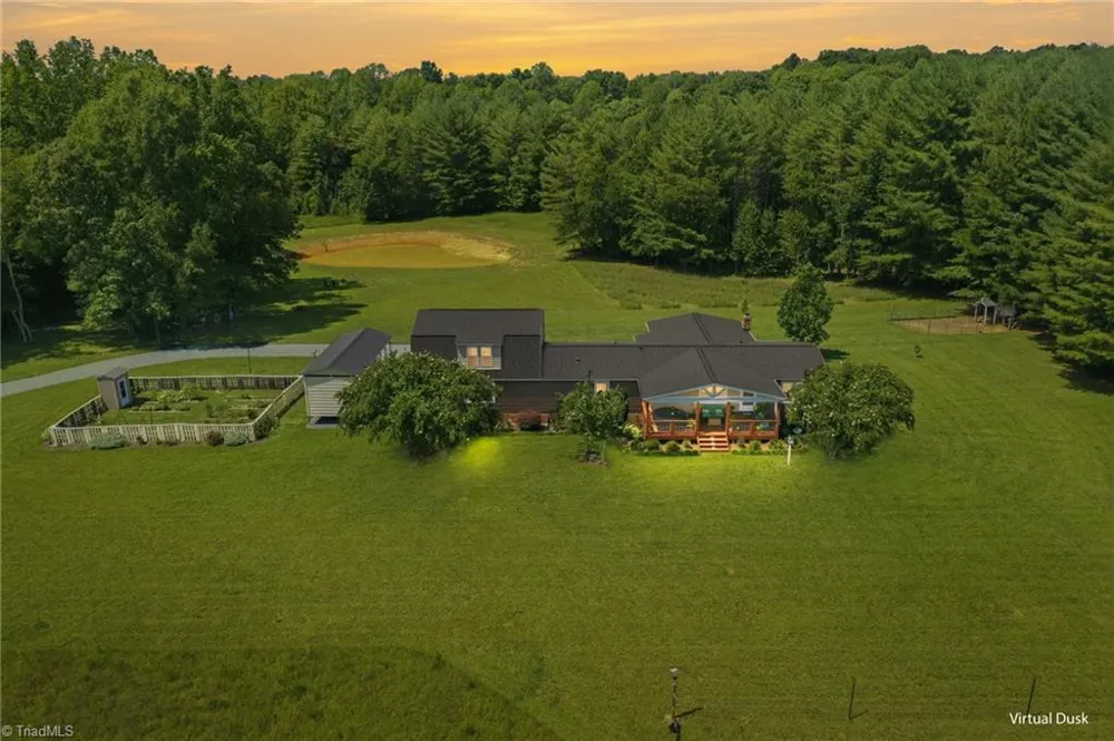 670 & 552 Whitley Road Siler City, NC 27344