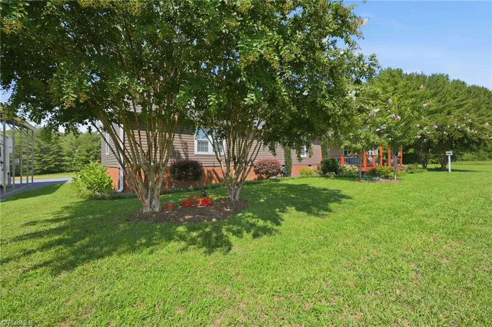 670 & 552 Whitley Road Siler City, NC 27344