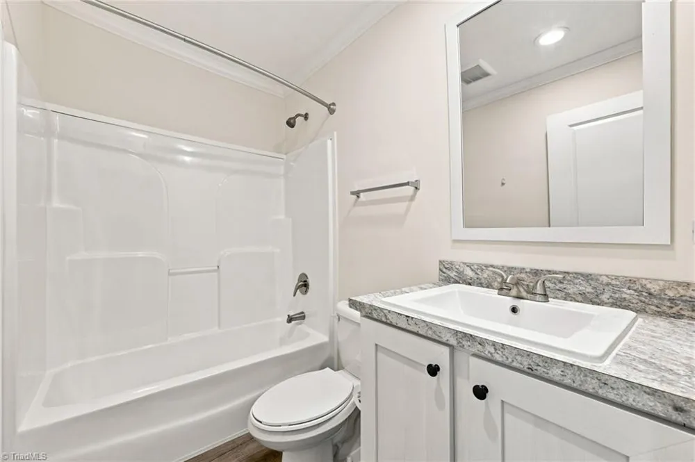 670 & 552 Whitley Road Siler City, NC 27344