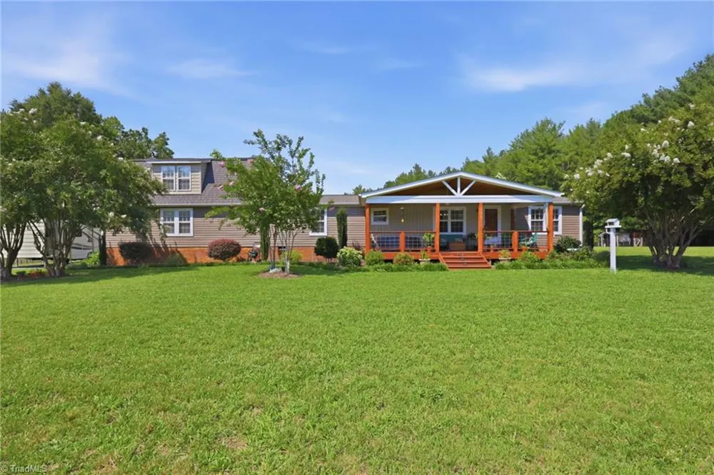 670 & 552 Whitley Road Siler City, NC 27344