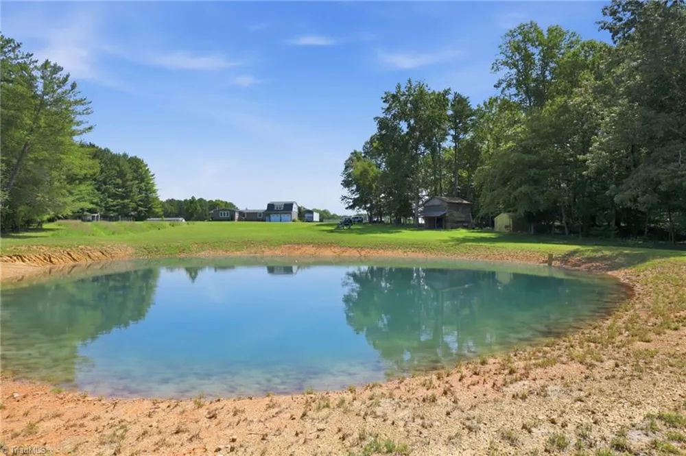 670 & 552 Whitley Road Siler City, NC 27344