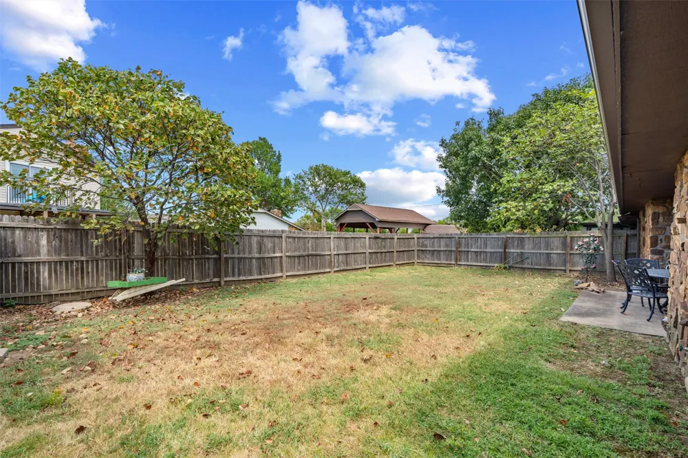 6716 Abbey Road Bartlesville, OK 74006