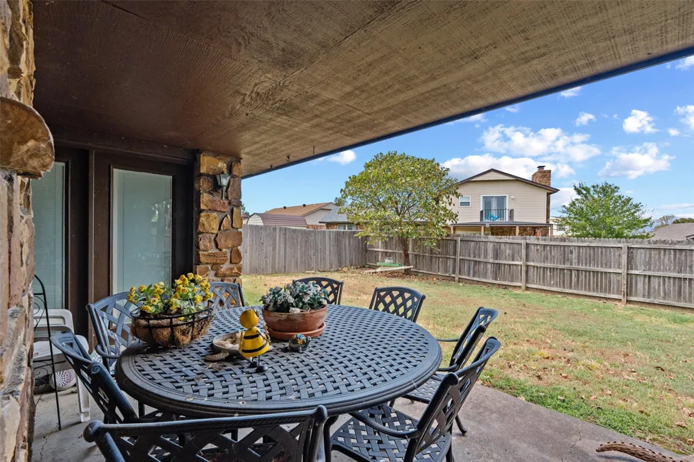 6716 Abbey Road Bartlesville, OK 74006