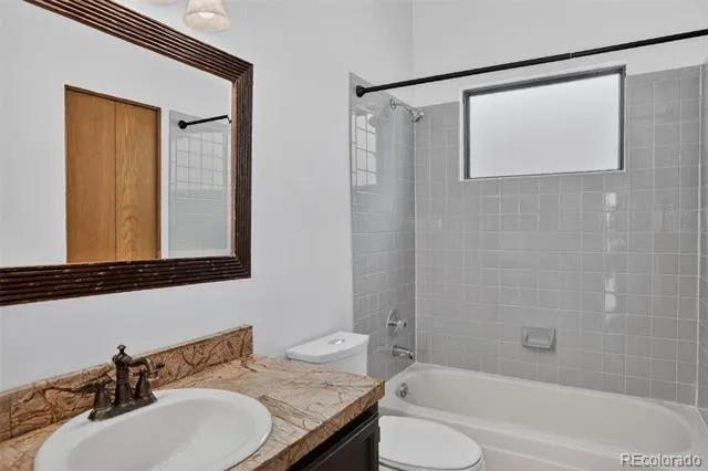 8237 S Ogden Circle Littleton, CO 80122
