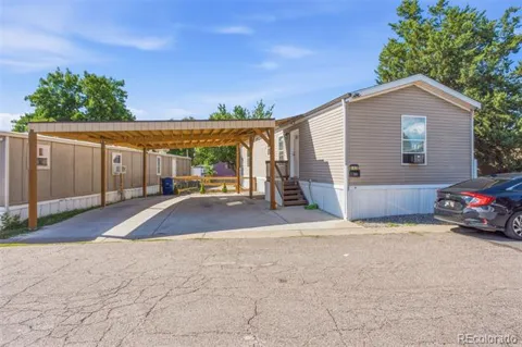 1600 Sable Boulevard