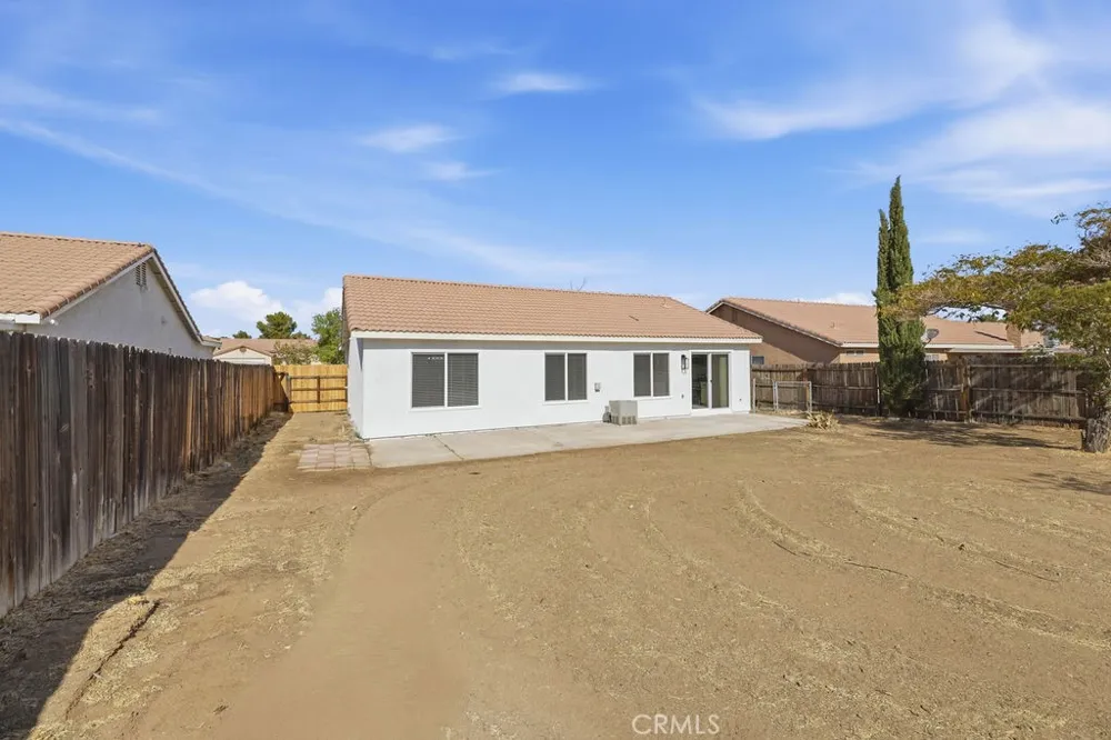 14633 Dana Street Adelanto, CA 92301