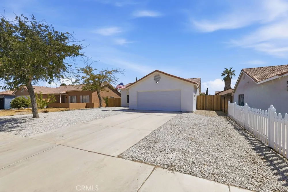 14633 Dana Street Adelanto, CA 92301