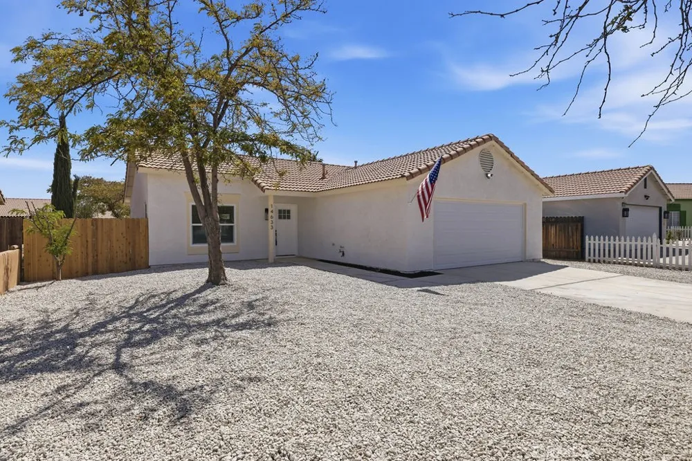 14633 Dana Street Adelanto, CA 92301