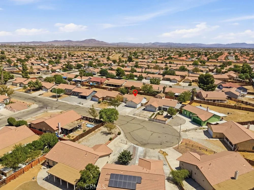 14633 Dana Street Adelanto, CA 92301