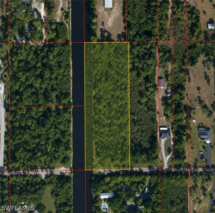 NE Avenue Naples, FL 34120