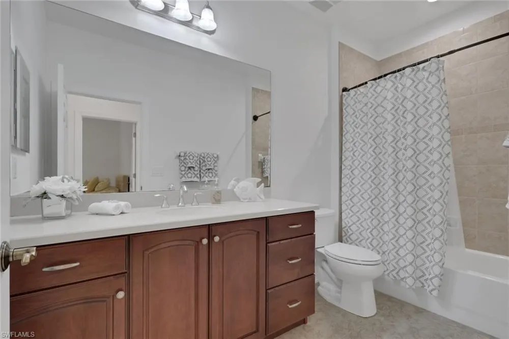 13466 Kent Street Naples, FL 34109