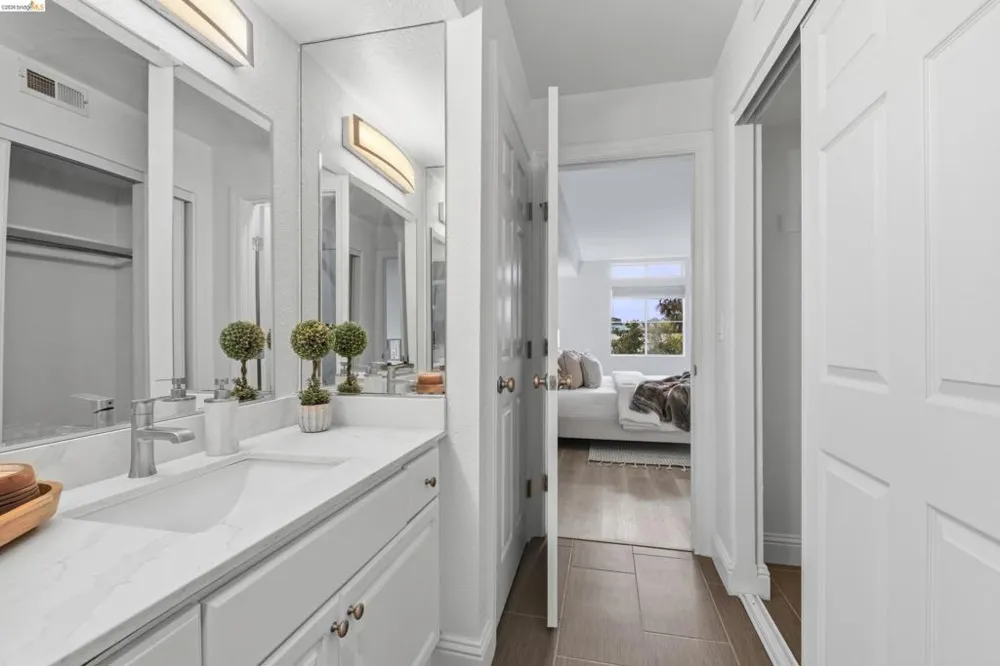 535 Pierce Street #Unit #3109 Albany, CA 94706