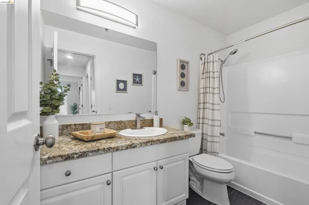 535 Pierce Street #Unit #3109 Albany, CA 94706