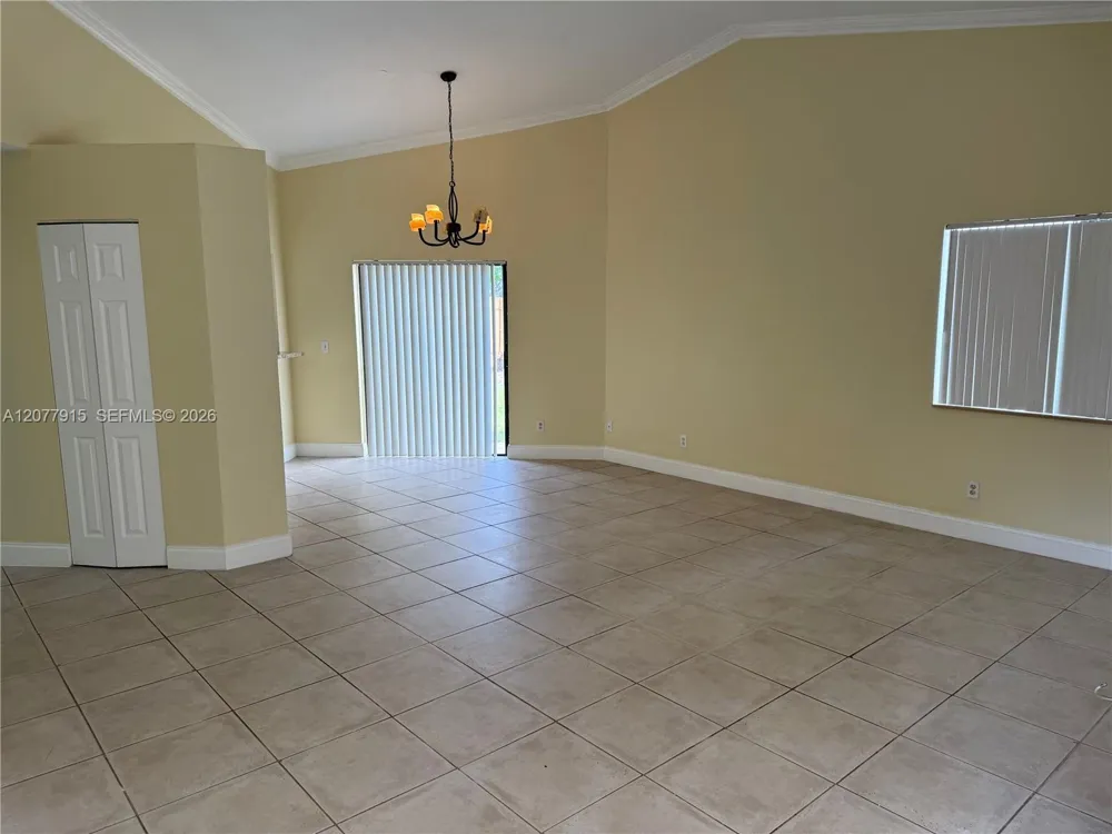 920 SW 111th Ave #1 Pembroke Pines, FL 33025