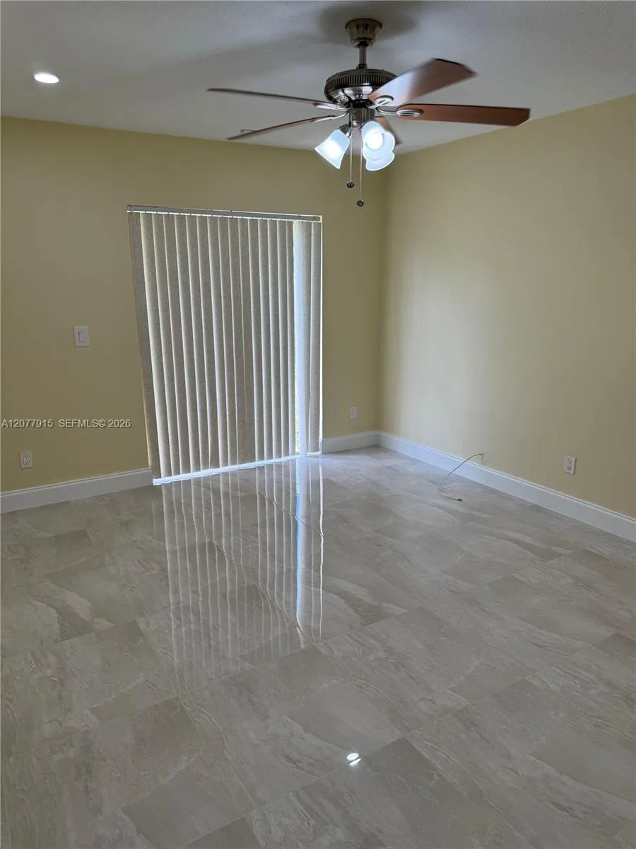920 SW 111th Ave #1 Pembroke Pines, FL 33025