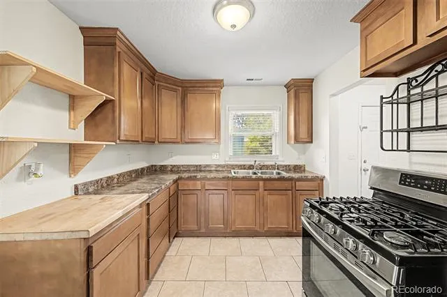 1343 Havana Street Aurora, CO 80010