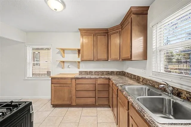 1343 Havana Street Aurora, CO 80010