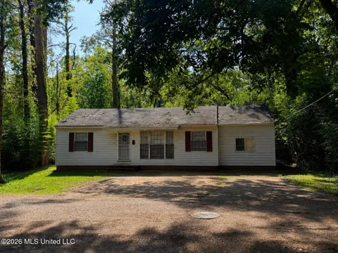 2111 Oakhurst Drive