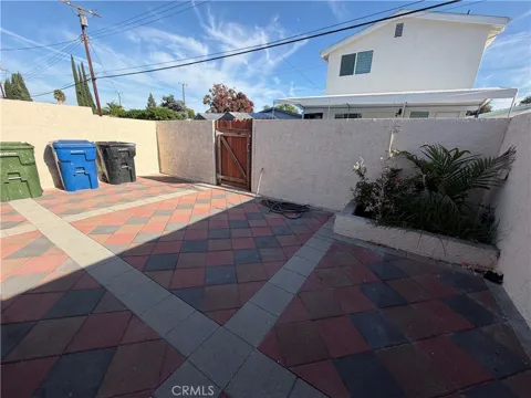 22916 Cantlay Street
