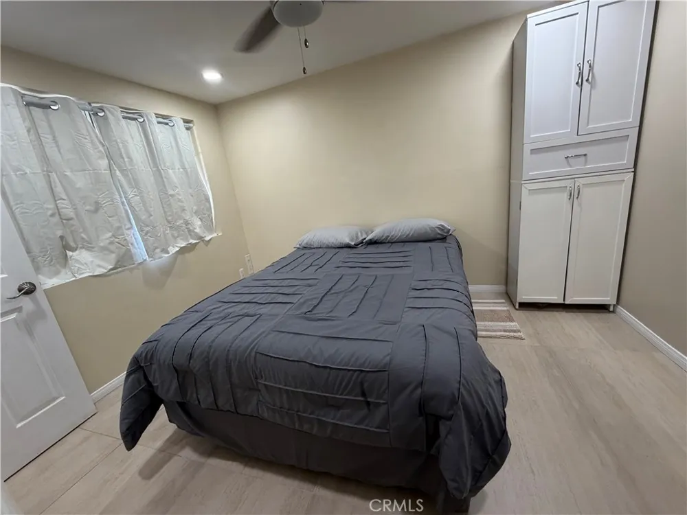 22916 Cantlay Street West Hills, CA 91307