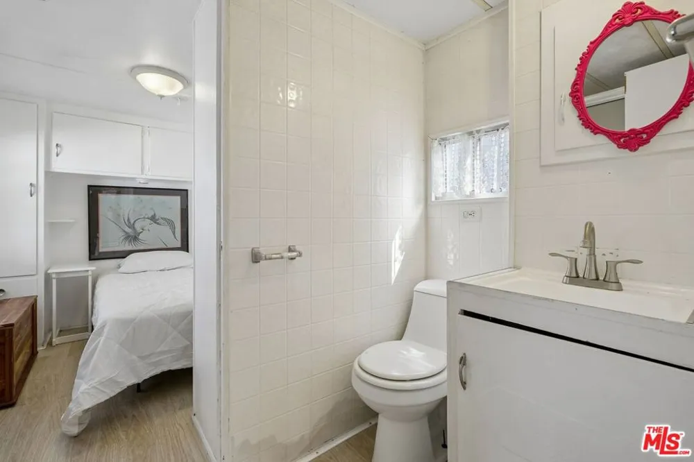 11250 Playa Street #43 Culver City, CA 90230