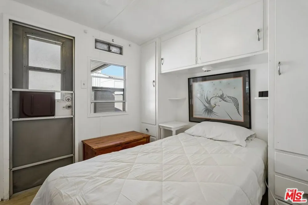 11250 Playa Street #43 Culver City, CA 90230