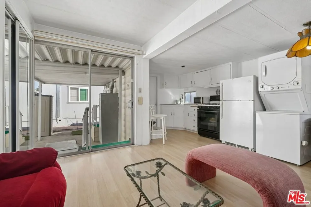 11250 Playa Street #43 Culver City, CA 90230