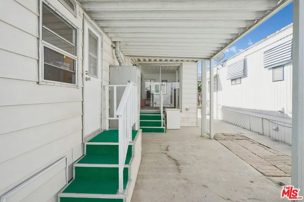 11250 Playa Street #43 Culver City, CA 90230