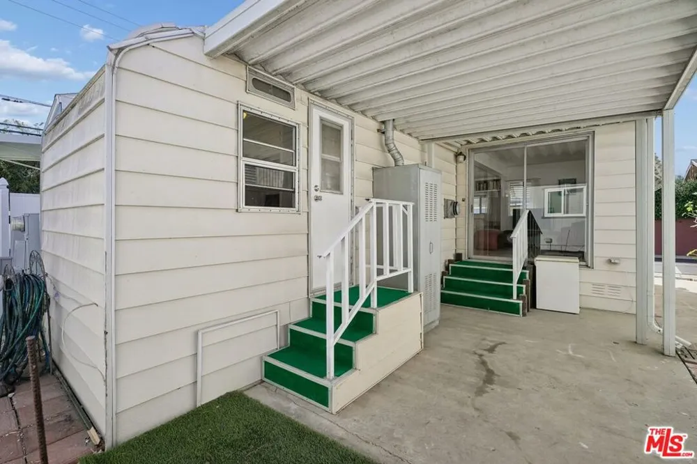 11250 Playa Street #43 Culver City, CA 90230