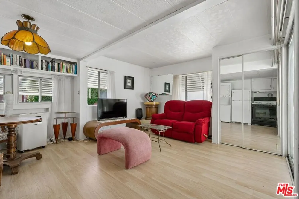 11250 Playa Street #43 Culver City, CA 90230