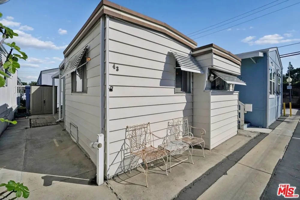 11250 Playa Street #43 Culver City, CA 90230
