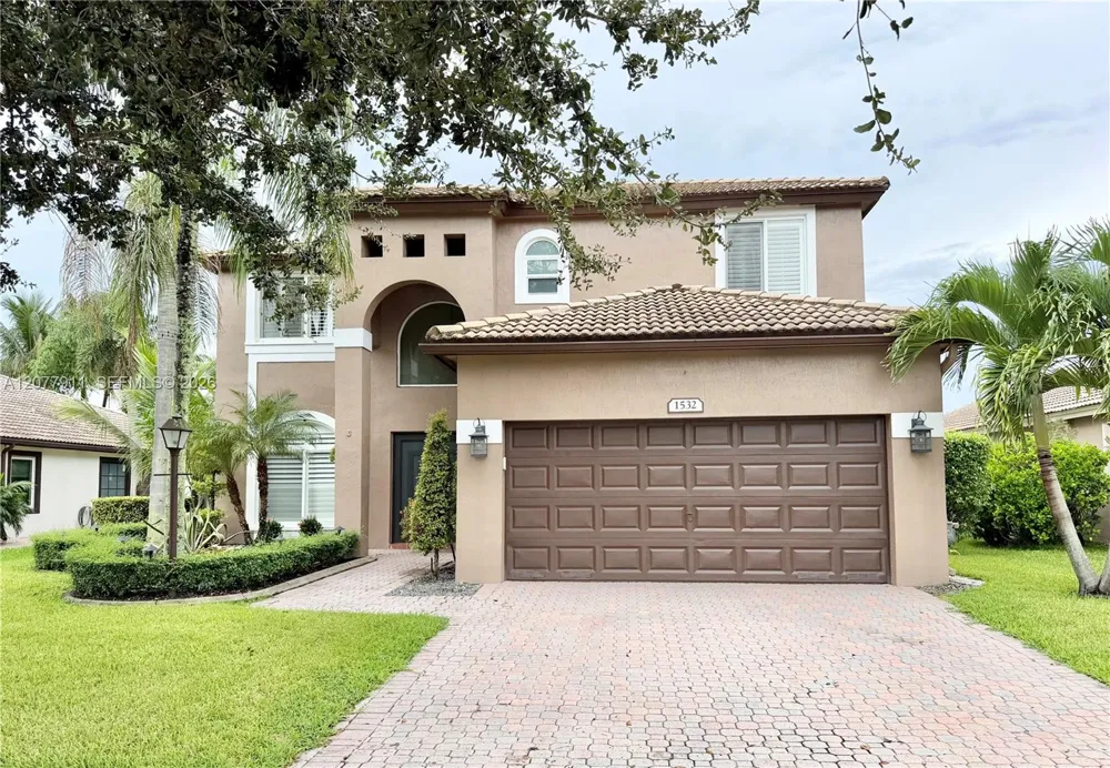 1532 NW 133rd Ave Pembroke Pines, FL 33028