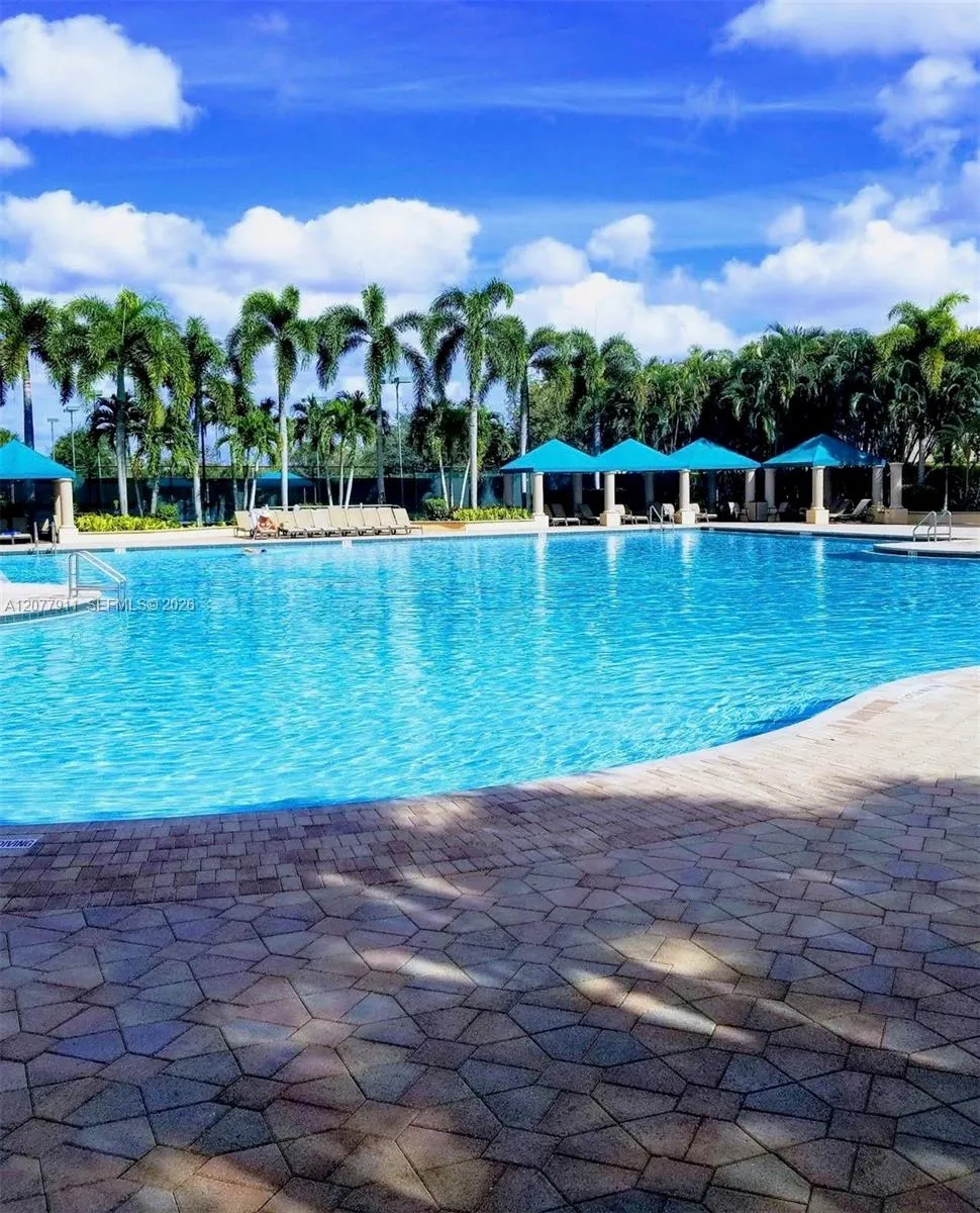 1532 NW 133rd Ave Pembroke Pines, FL 33028