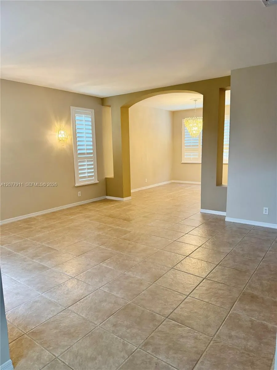1532 NW 133rd Ave Pembroke Pines, FL 33028