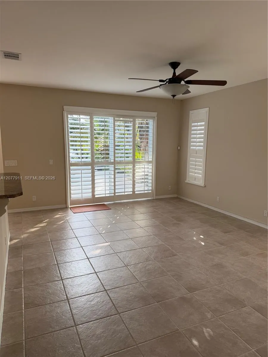 1532 NW 133rd Ave Pembroke Pines, FL 33028