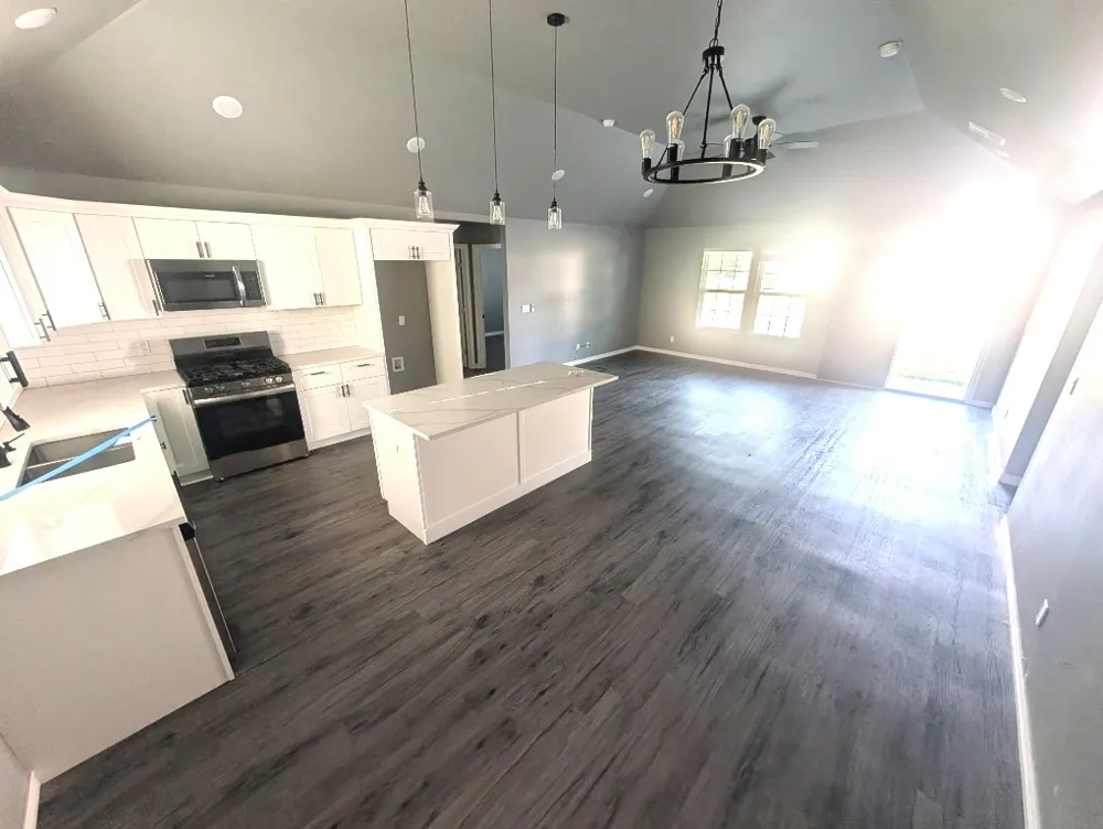 1024 E Pfendler Avenue Sapulpa, OK 74066