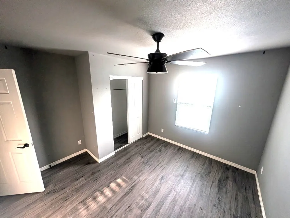 1024 E Pfendler Avenue Sapulpa, OK 74066
