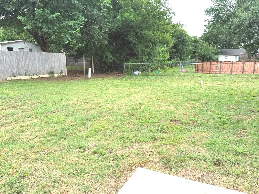 1024 E Pfendler Avenue Sapulpa, OK 74066