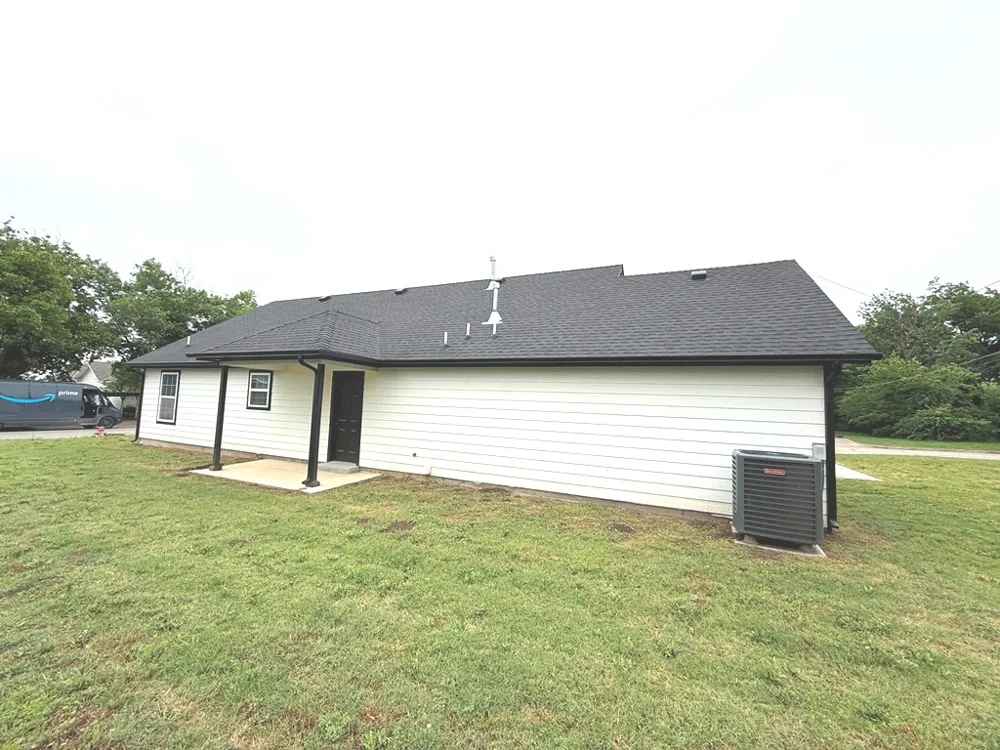 1024 E Pfendler Avenue Sapulpa, OK 74066