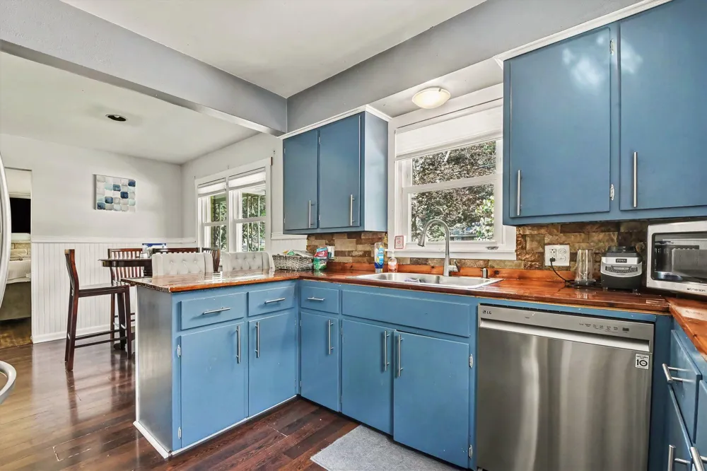 3841 Collingwood Avenue SW Wyoming, MI 49519
