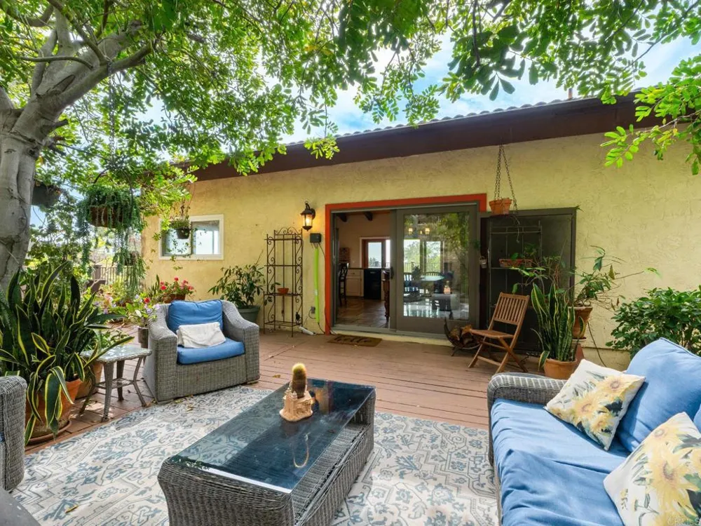 1330 Sugarbush Drive Vista, CA 92084