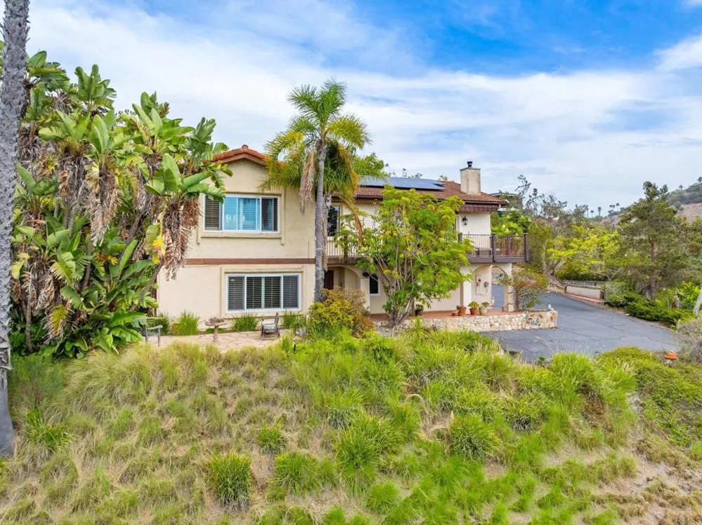 1330 Sugarbush Drive Vista, CA 92084