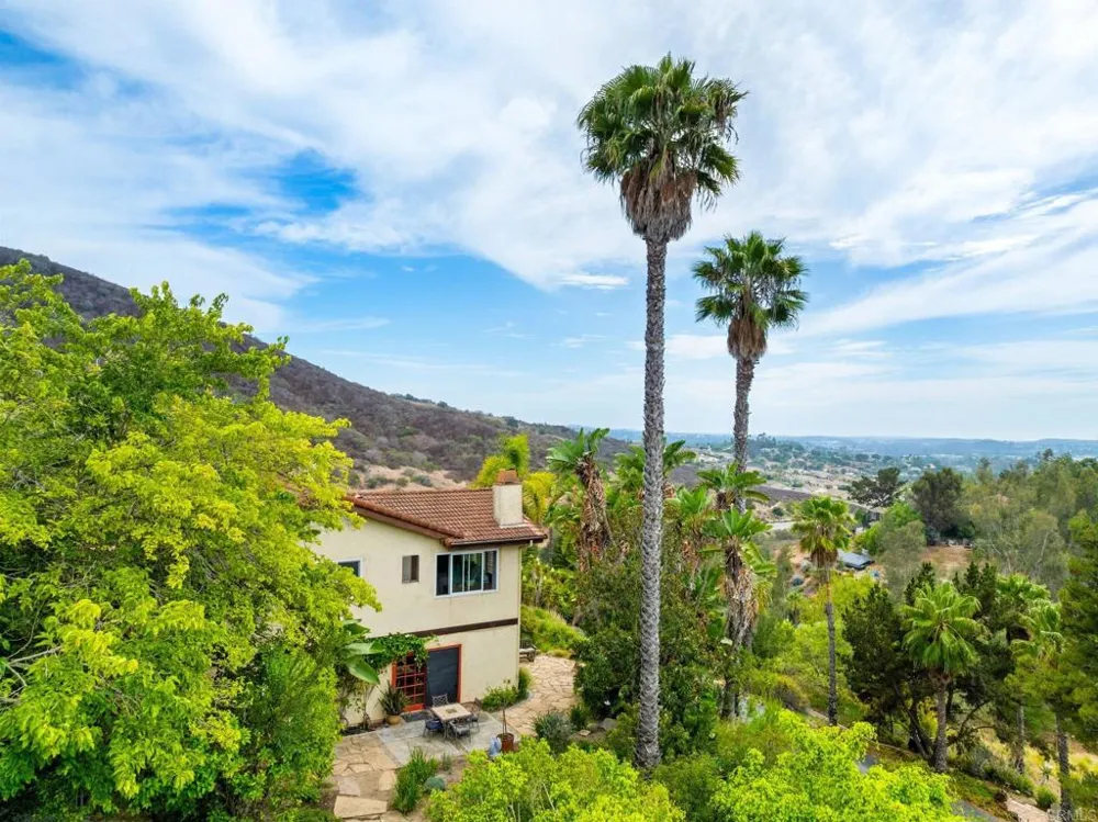 1330 Sugarbush Drive Vista, CA 92084