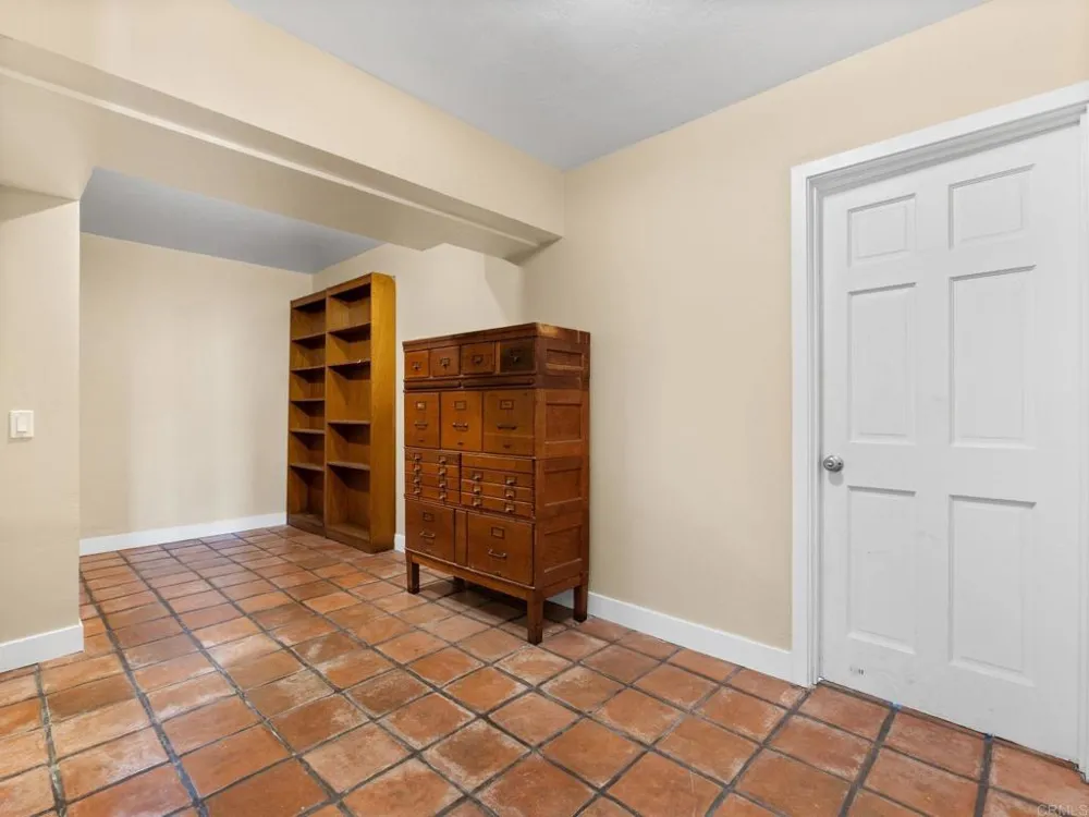 1330 Sugarbush Drive Vista, CA 92084