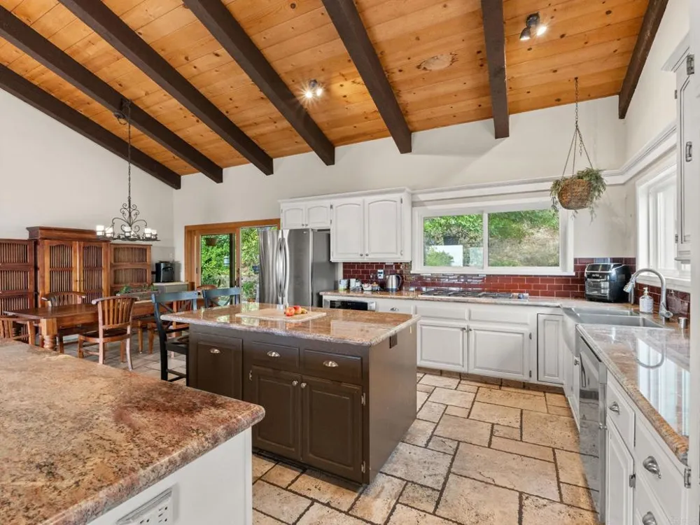 1330 Sugarbush Drive Vista, CA 92084
