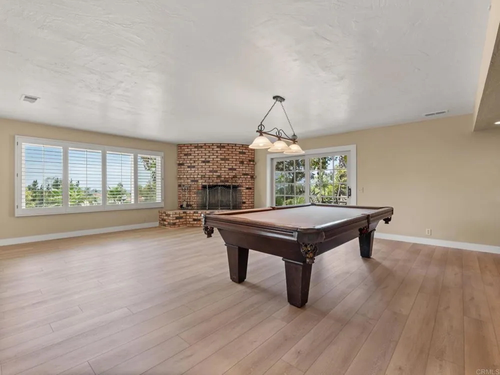 1330 Sugarbush Drive Vista, CA 92084