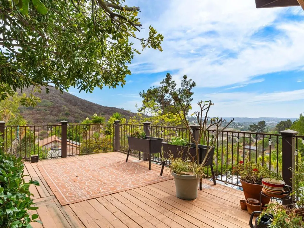 1330 Sugarbush Drive Vista, CA 92084