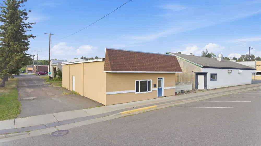22 W 2nd Avenue Luck, WI 54853