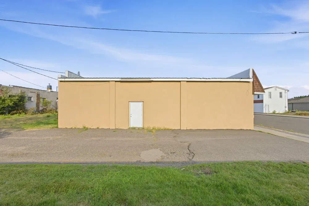 22 W 2nd Avenue Luck, WI 54853