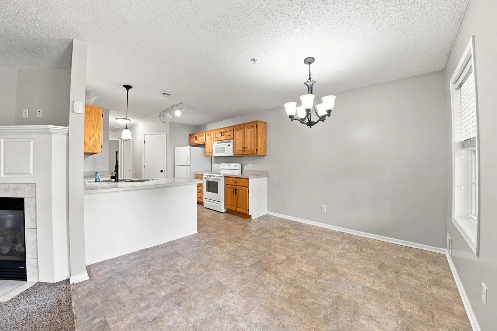 833 Winsome Way NW Isanti, MN 55040